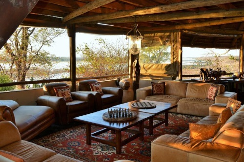 Muchenje Safari Lodge lounge
